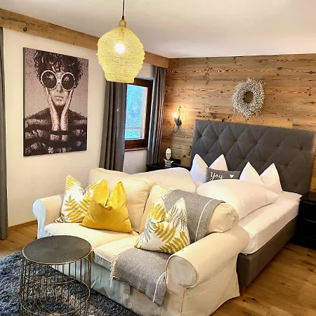 Gaestehaus Weiherhof 3*