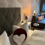 Gaestehaus Weiherhof 3*